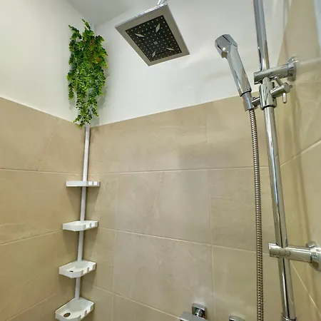 Vasanija Apartman *